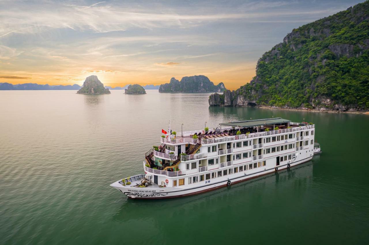 Huong Hai Sealife Cruise Ha Long Exterior photo